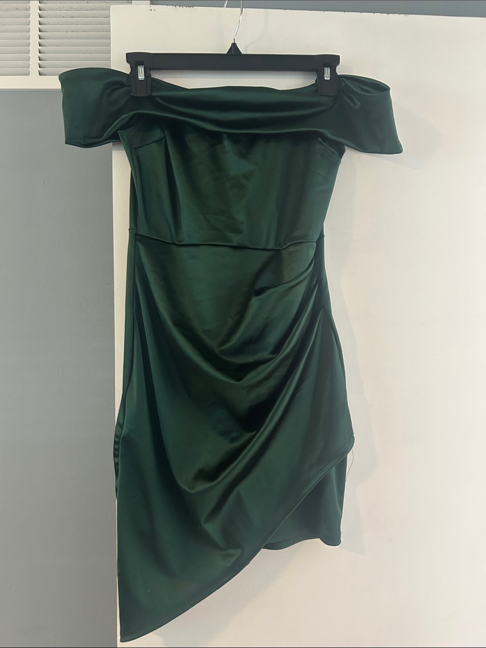 Windsor Off-Shoulder Emerald Green Satin Dress